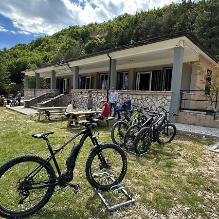 Orsa Maggiore Rifugio Campoli Appennino Kültér fotó
